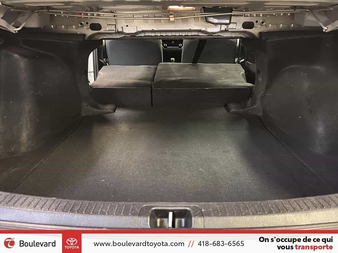 2022 Toyota Corolla L - Image 22