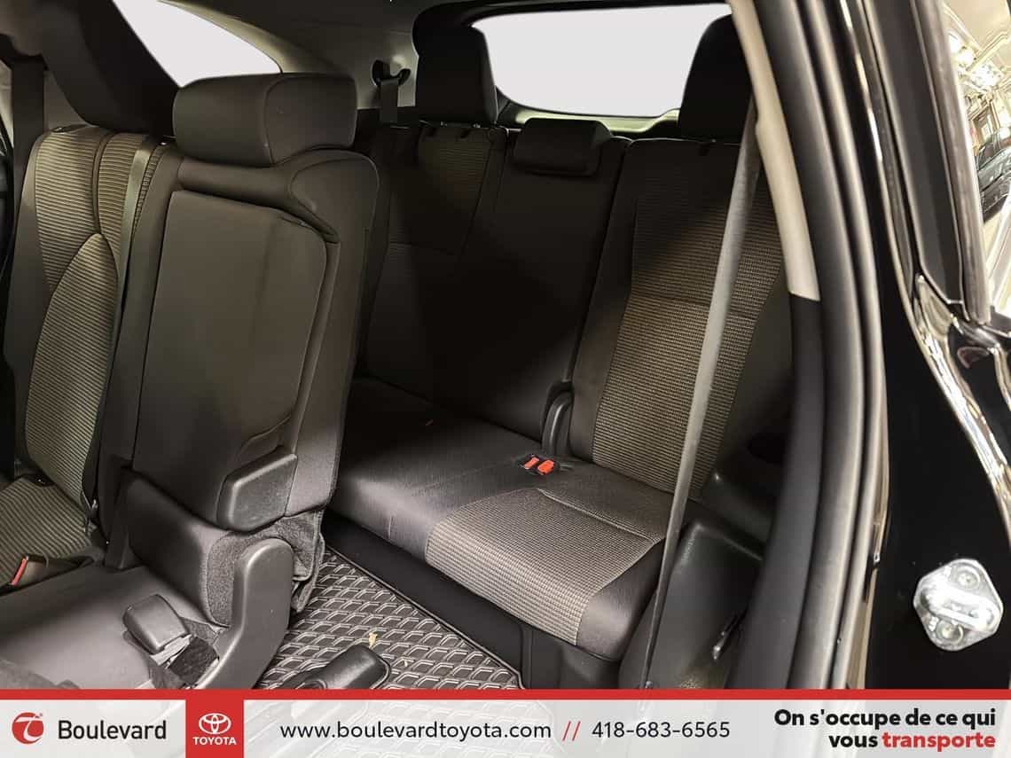 2024 Toyota Highlander Le - Image 25