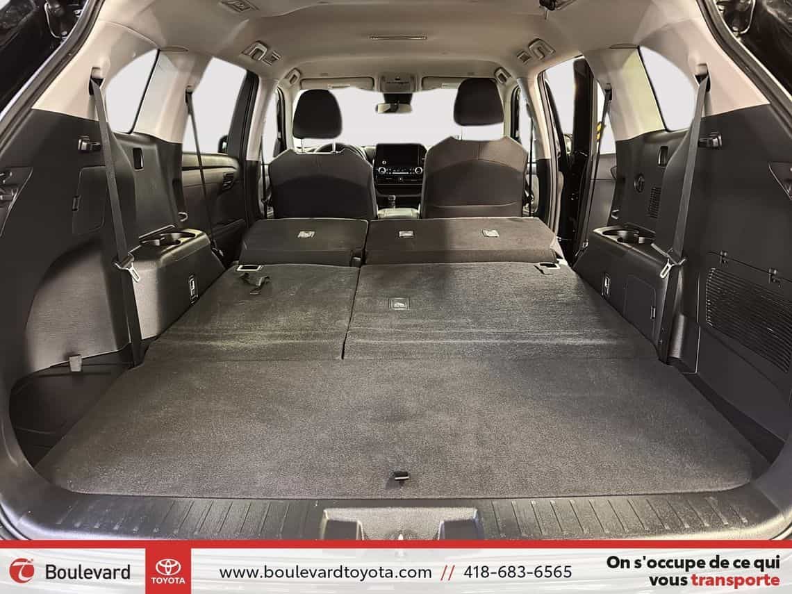 2024 Toyota Highlander Le - Image 28