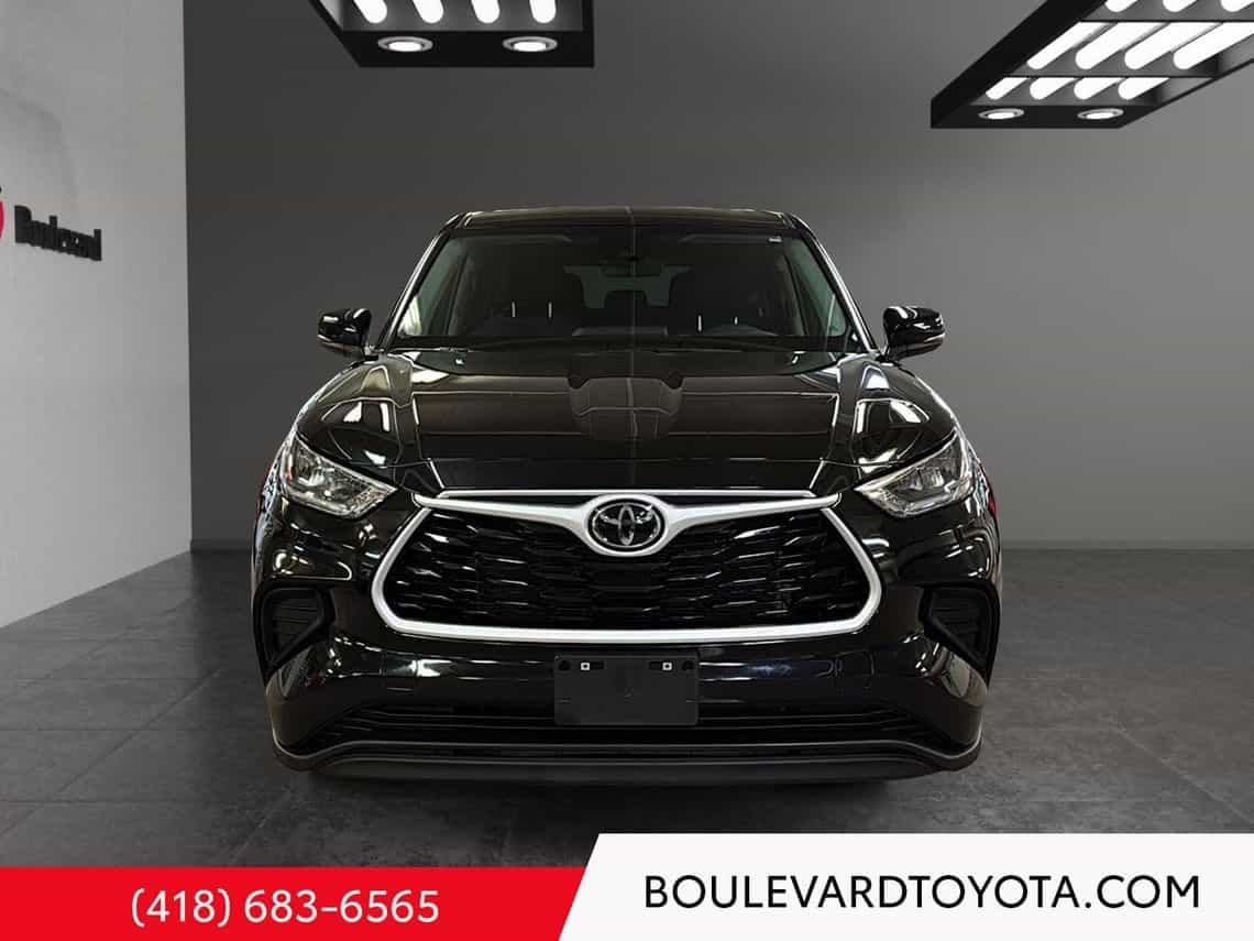 2024 Toyota Highlander Le - Image 2