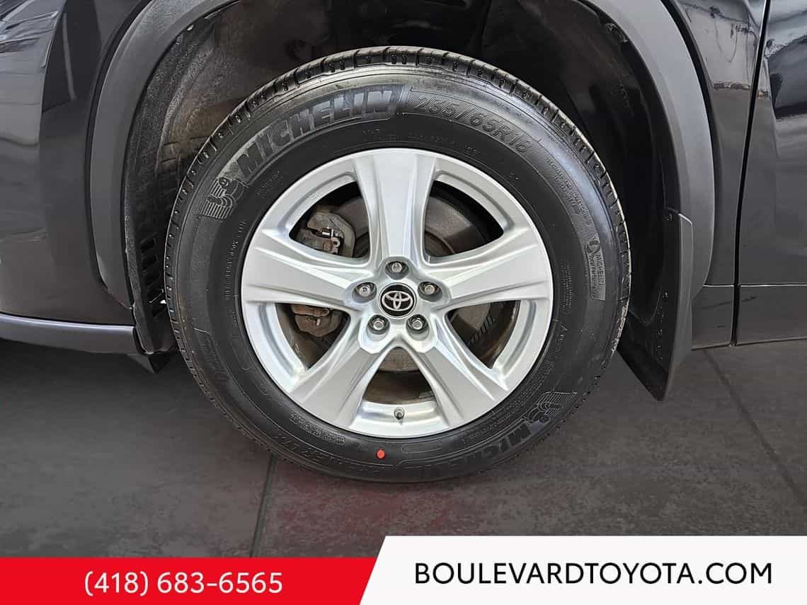 2024 Toyota Highlander Le - Image 11