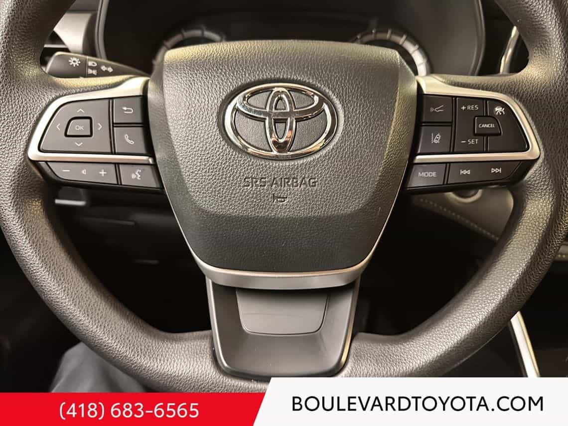 2024 Toyota Highlander Le - Image 16