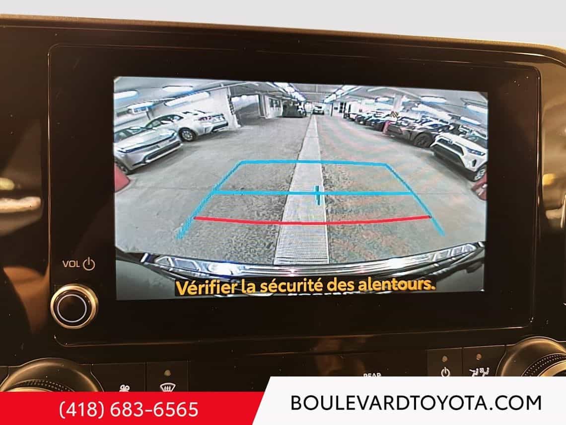 2024 Toyota Highlander Le - Image 22