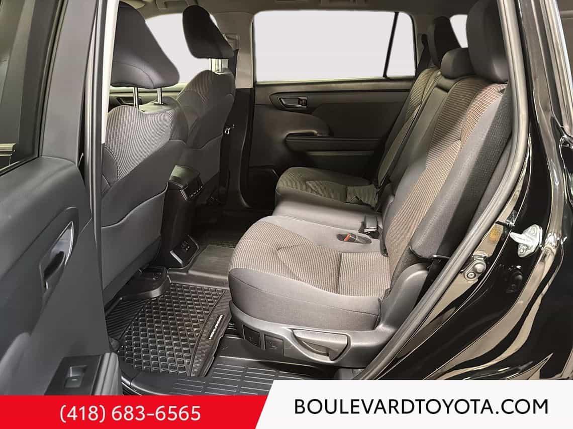 2024 Toyota Highlander Le - Image 27