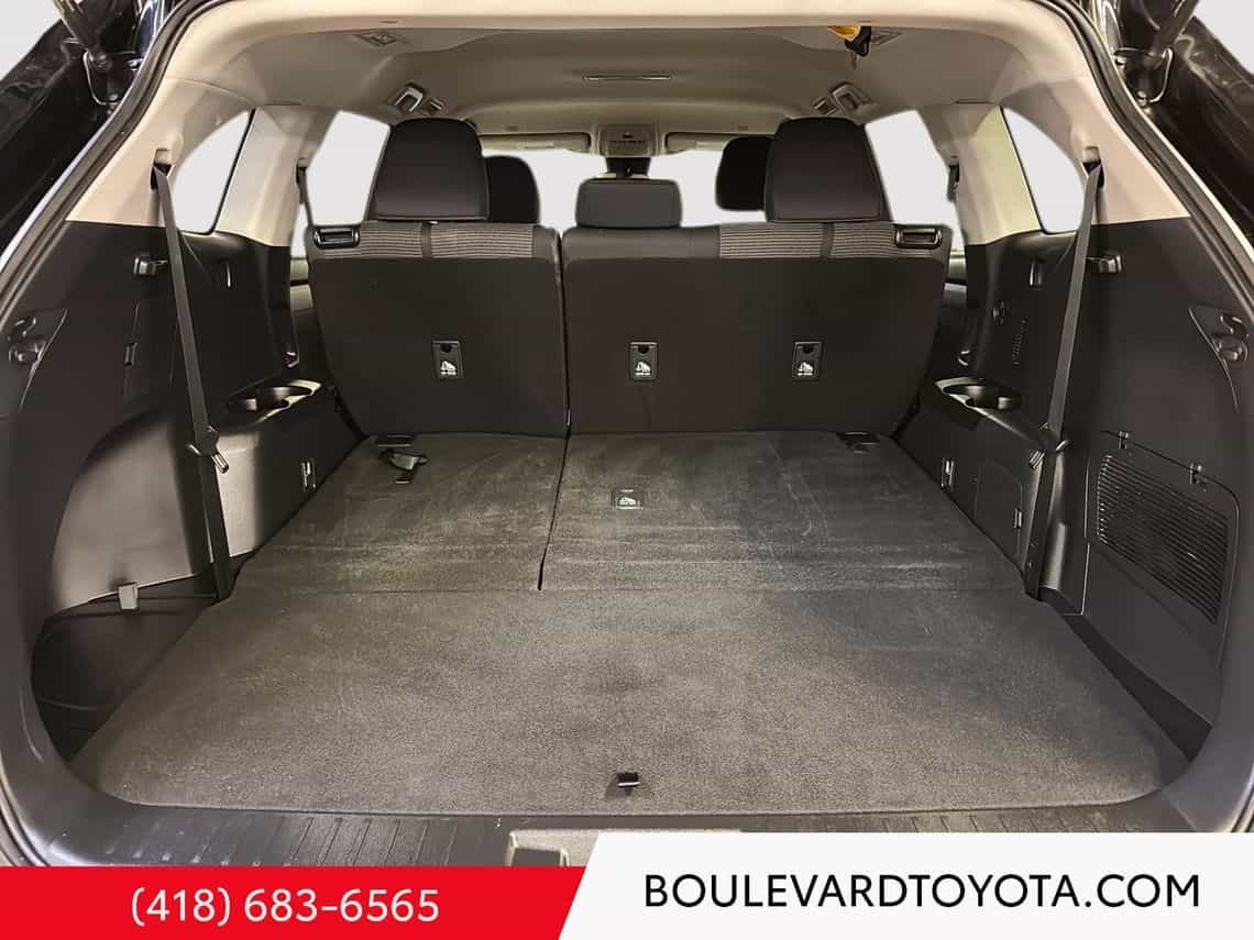 2024 Toyota Highlander Le - Image 30