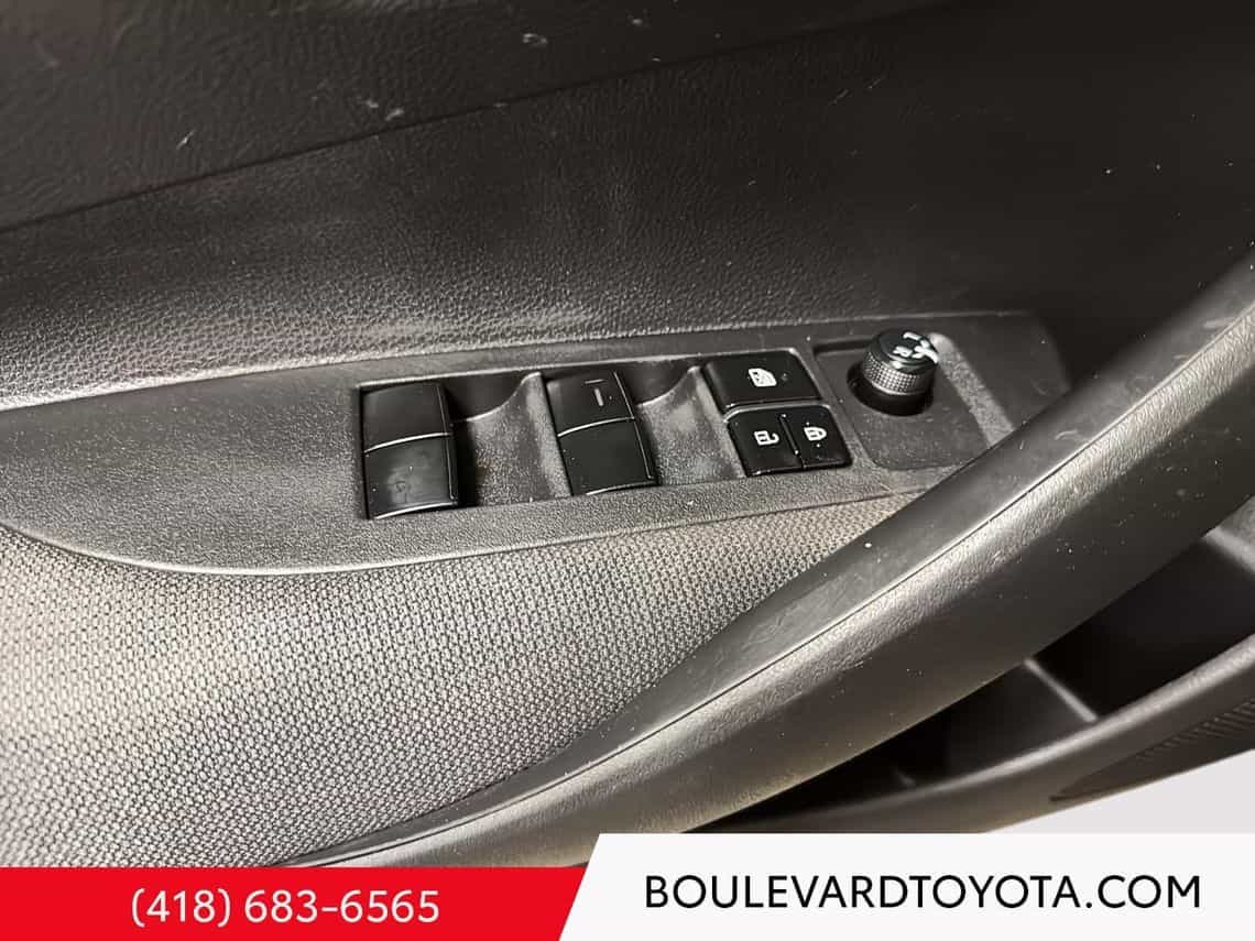 2021 Toyota Corolla Le - Image 17