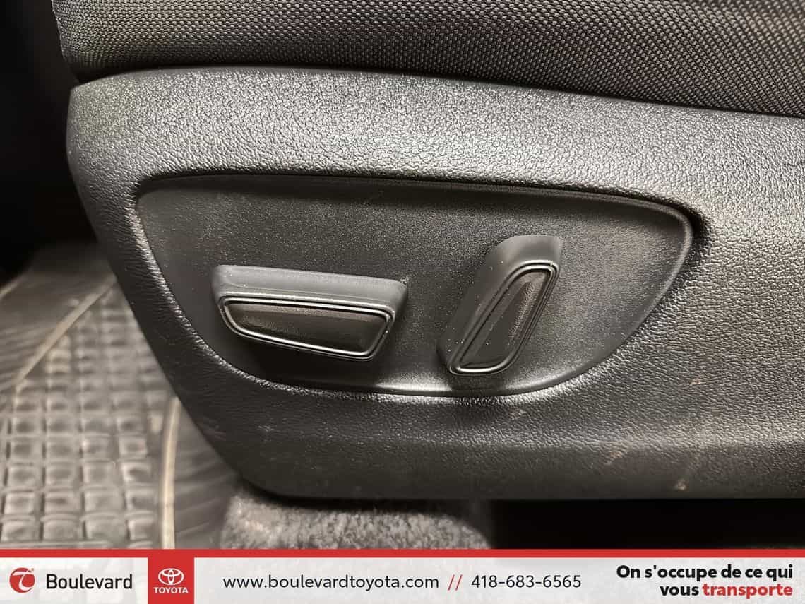 2024 Toyota Highlander Le - Image 11