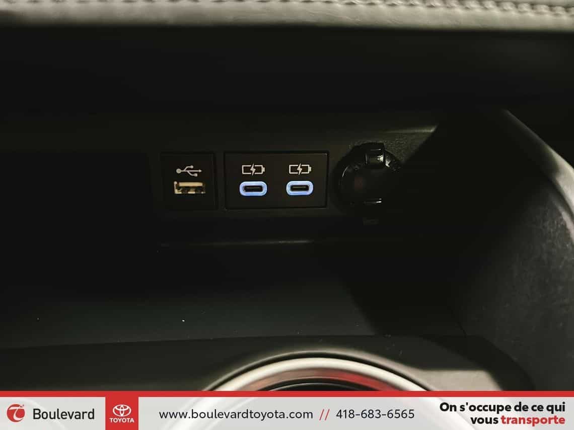 2024 Toyota Highlander Le - Image 16