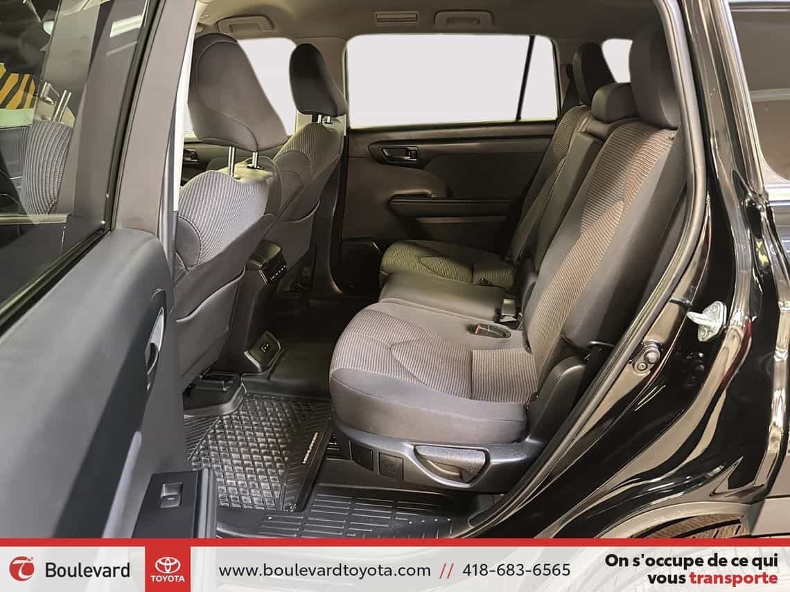 2024 Toyota Highlander Le - Image 23