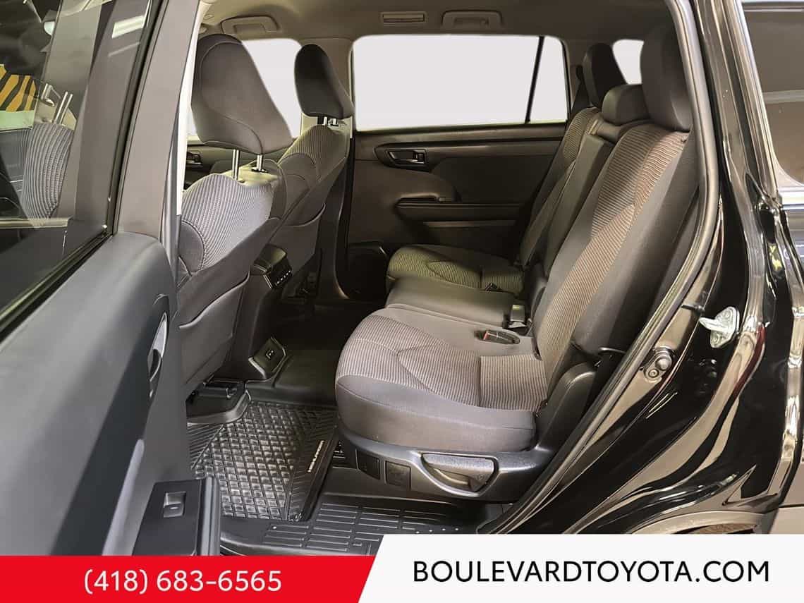 2024 Toyota Highlander Le - Image 26