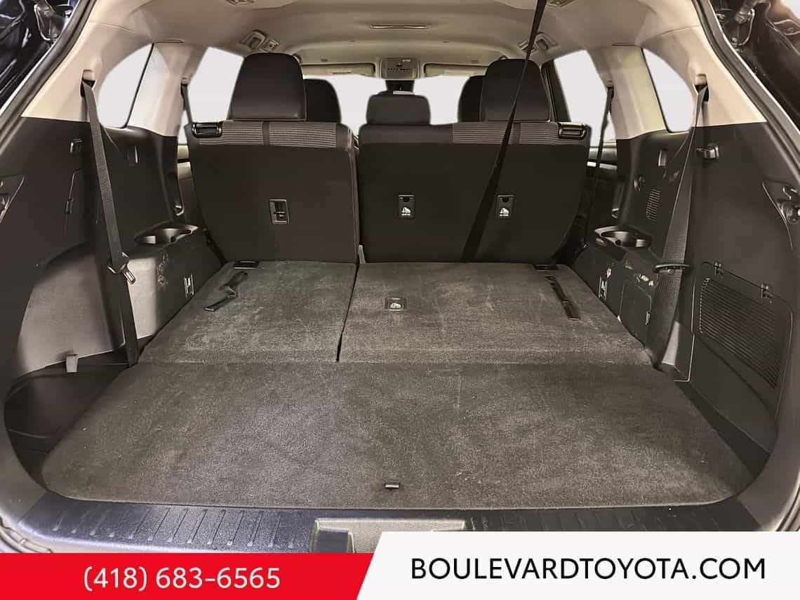 2024 Toyota Highlander Le - Image 31