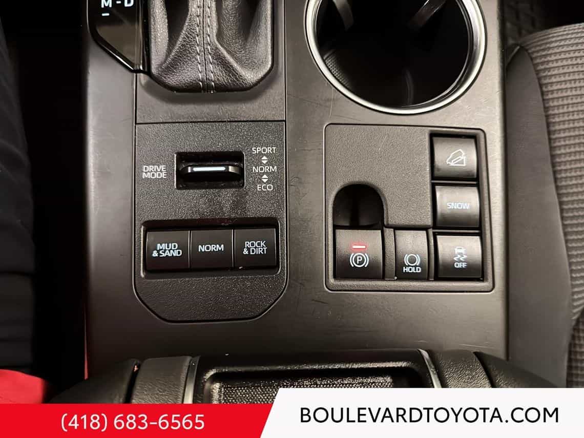 2024 Toyota Highlander Le - Image 35