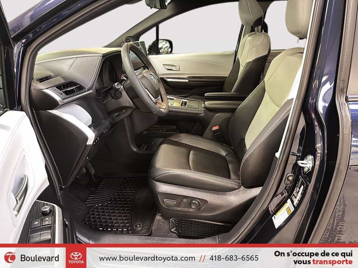 2025 Toyota Sienna Xse Hybride - Image 17