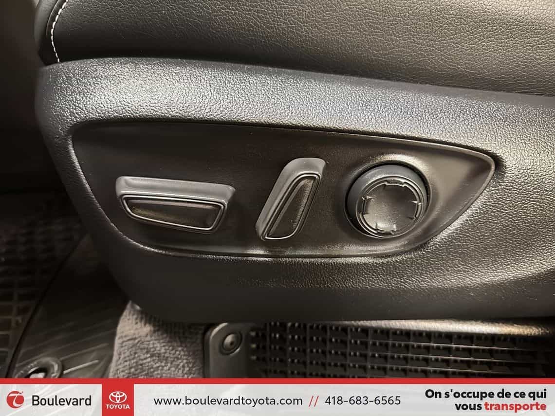 2025 Toyota Sienna Xse Hybride - Image 20
