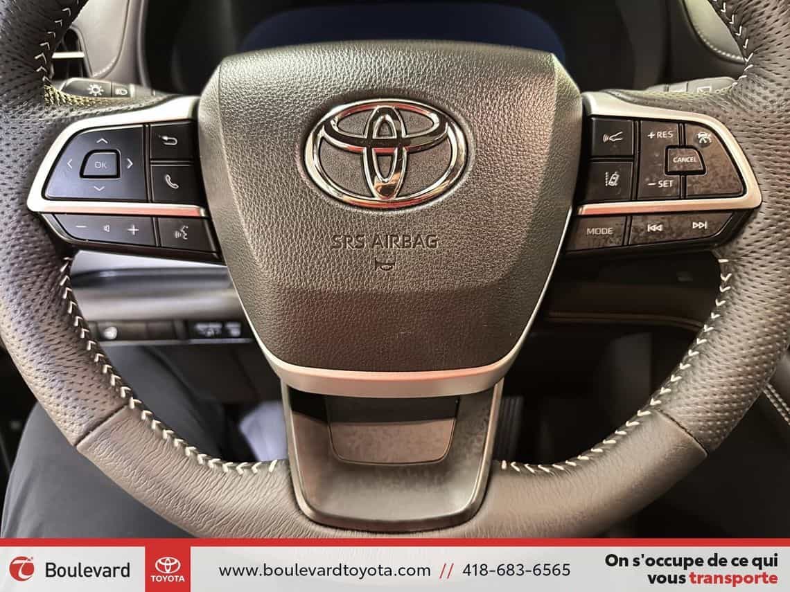2025 Toyota Sienna Xse Hybride - Image 25