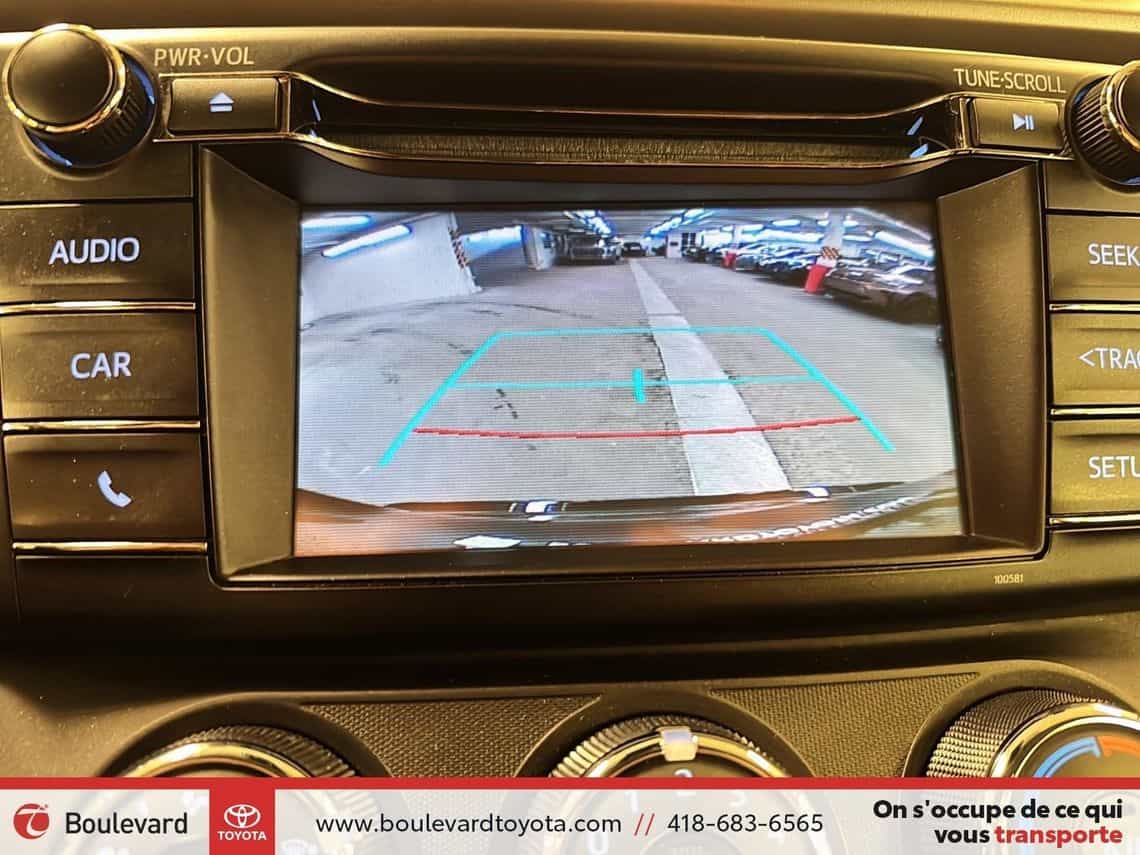 2018 Toyota Rav4 Le - Image 16