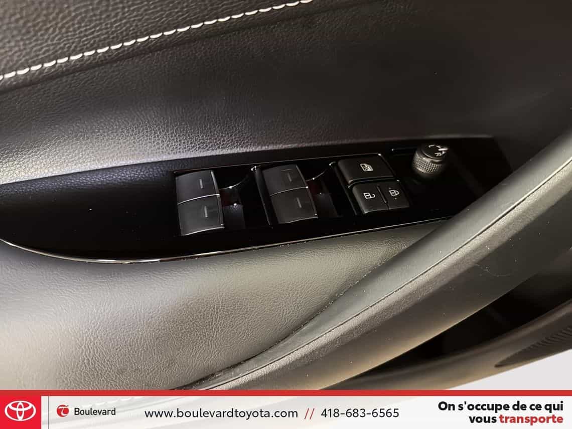 2024 Toyota Corolla Se - Image 9