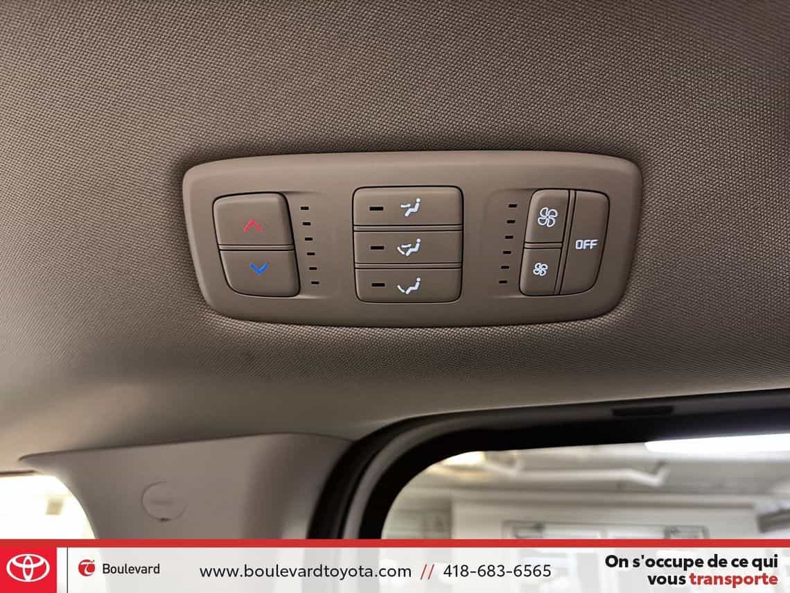 2024 Kia Carnival Lx - Image 34