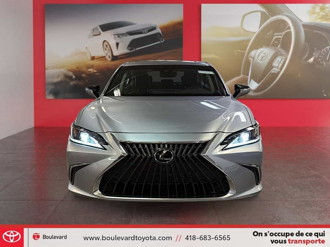2023 Lexus ES 350 Premium - Image 2