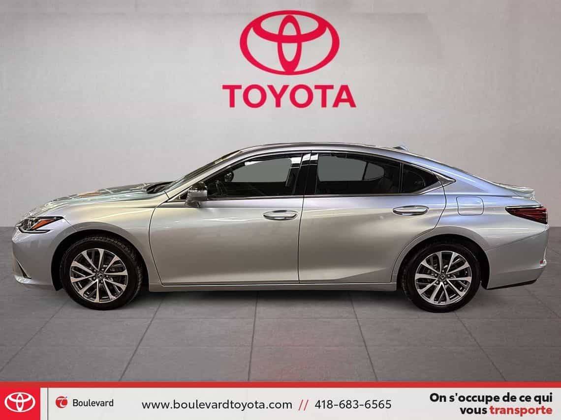 2023 Lexus ES 350 Premium - Image 17