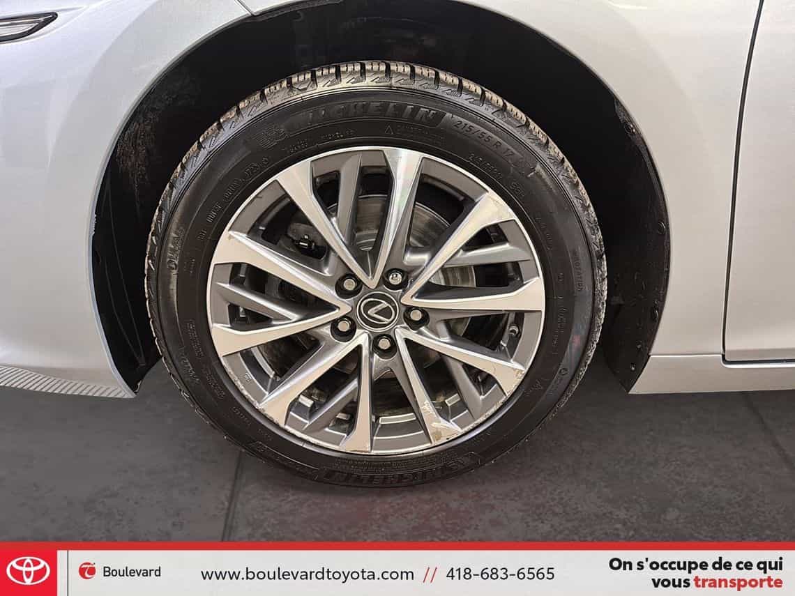 2023 Lexus ES 350 Premium - Image 18