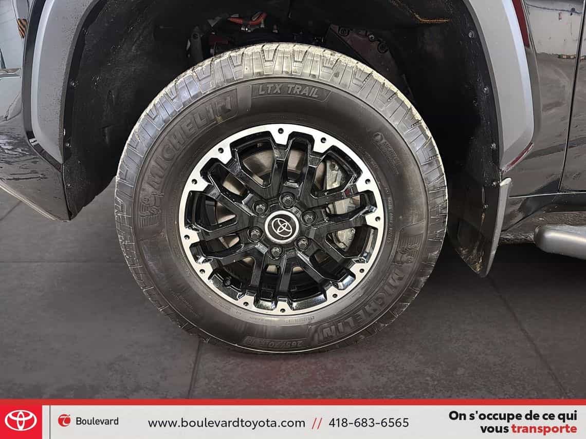 2023 Toyota Tundra Limited Hybride - Image 10