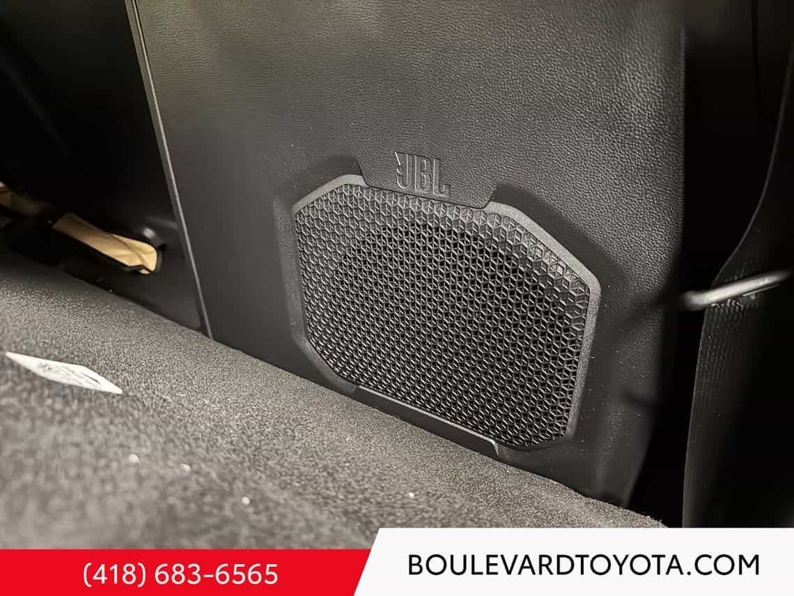 2025 Toyota Tundra TRD Pro Hybride - Image 14