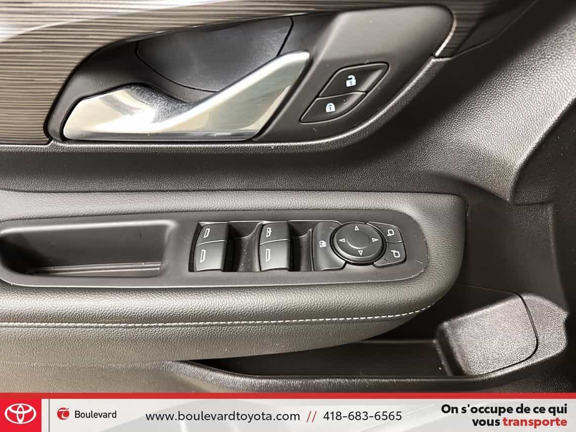 2024 GMC Terrain Sle - Image 15