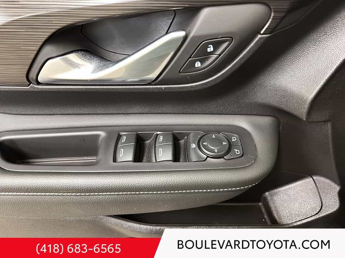 2024 GMC Terrain Sle - Image 9