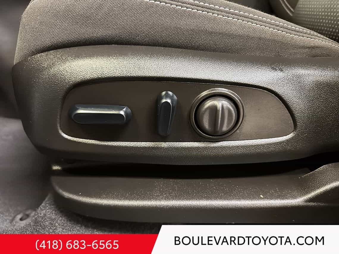 2024 GMC Terrain Sle - Image 11