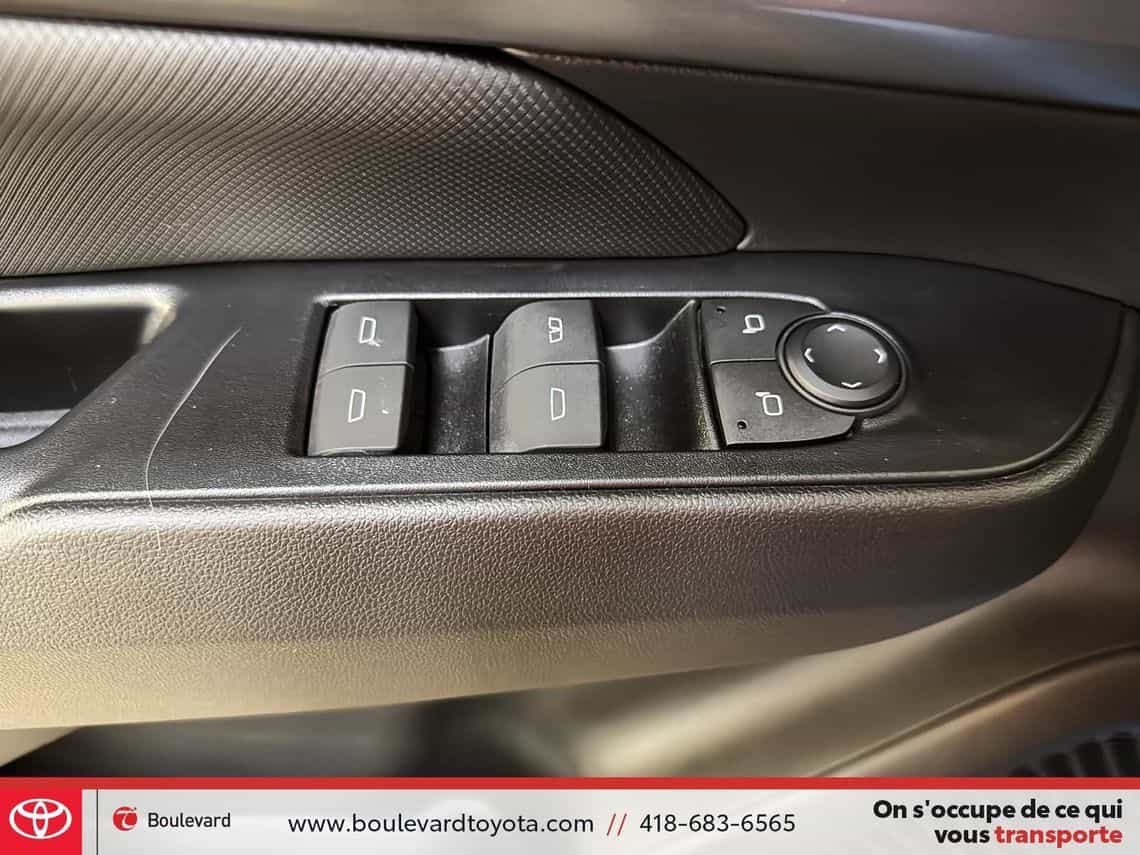 2025 Chevrolet Equinox Rs - Image 10