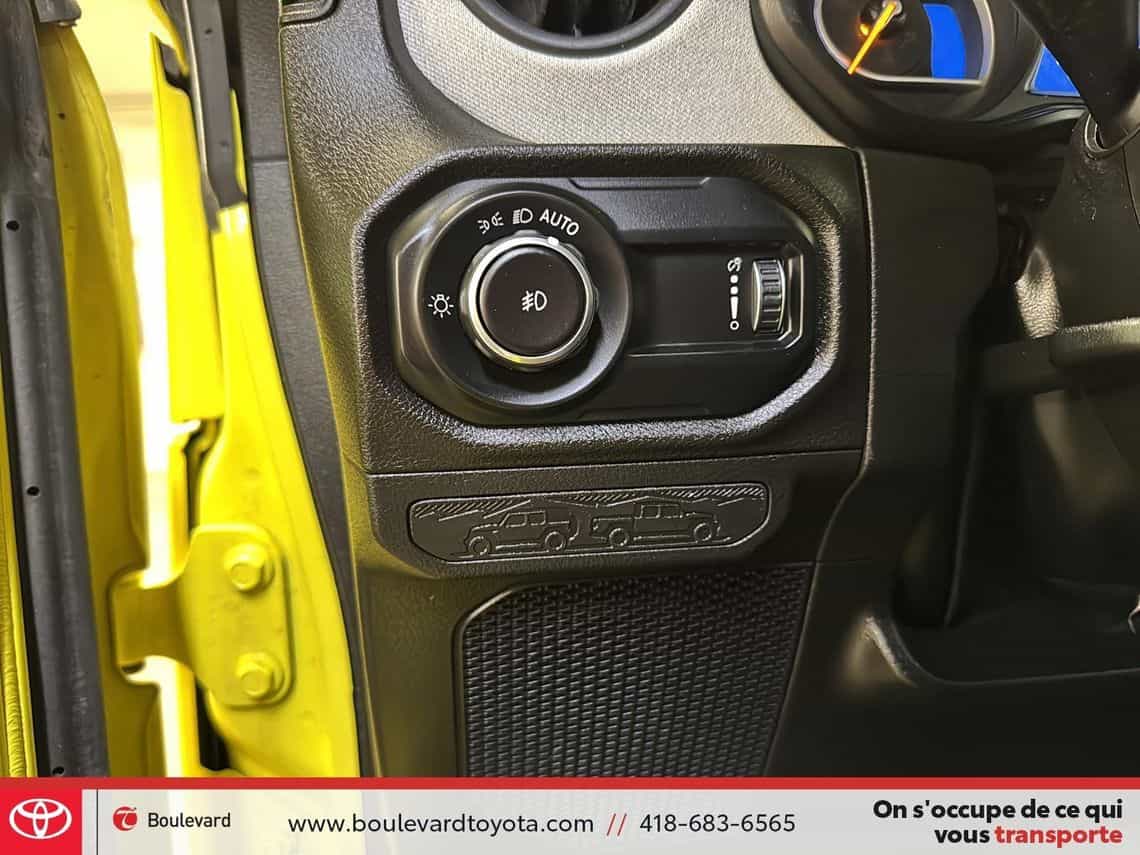 2024 Jeep Wrangler Sport S - Image 24