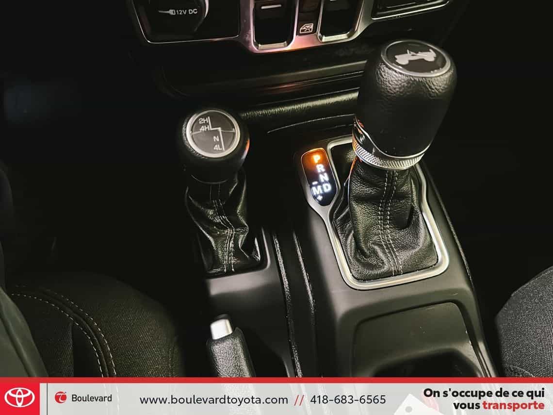 2024 Jeep Wrangler Sport S - Image 32