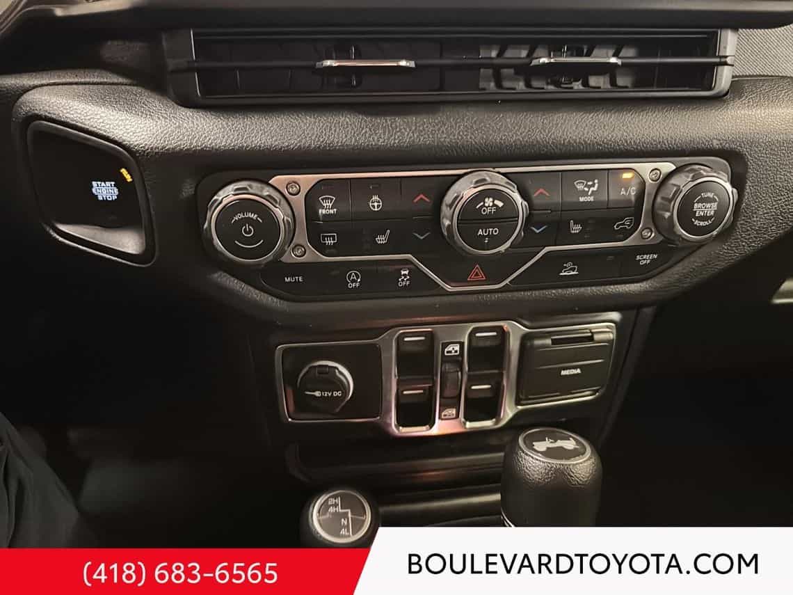 Image 16 Jeep Wrangler Sport S 2024