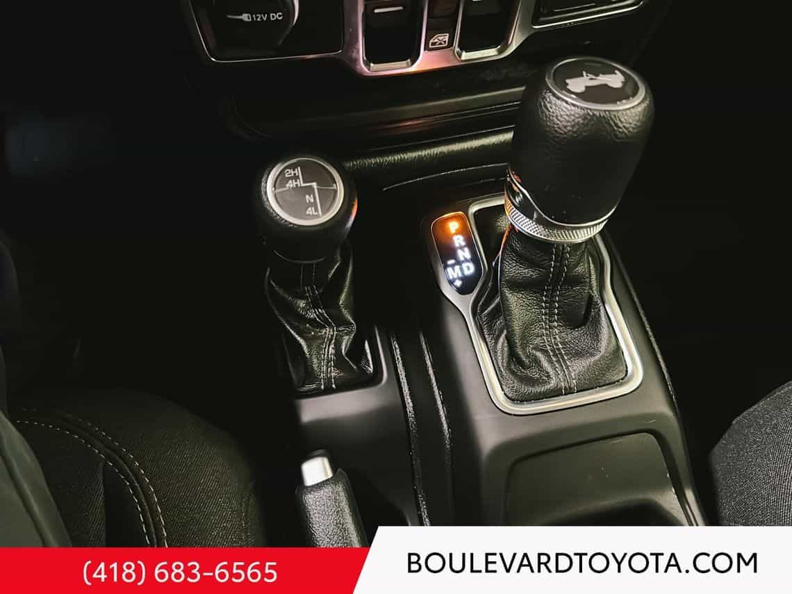 2024 Jeep Wrangler Sport S - Image 19