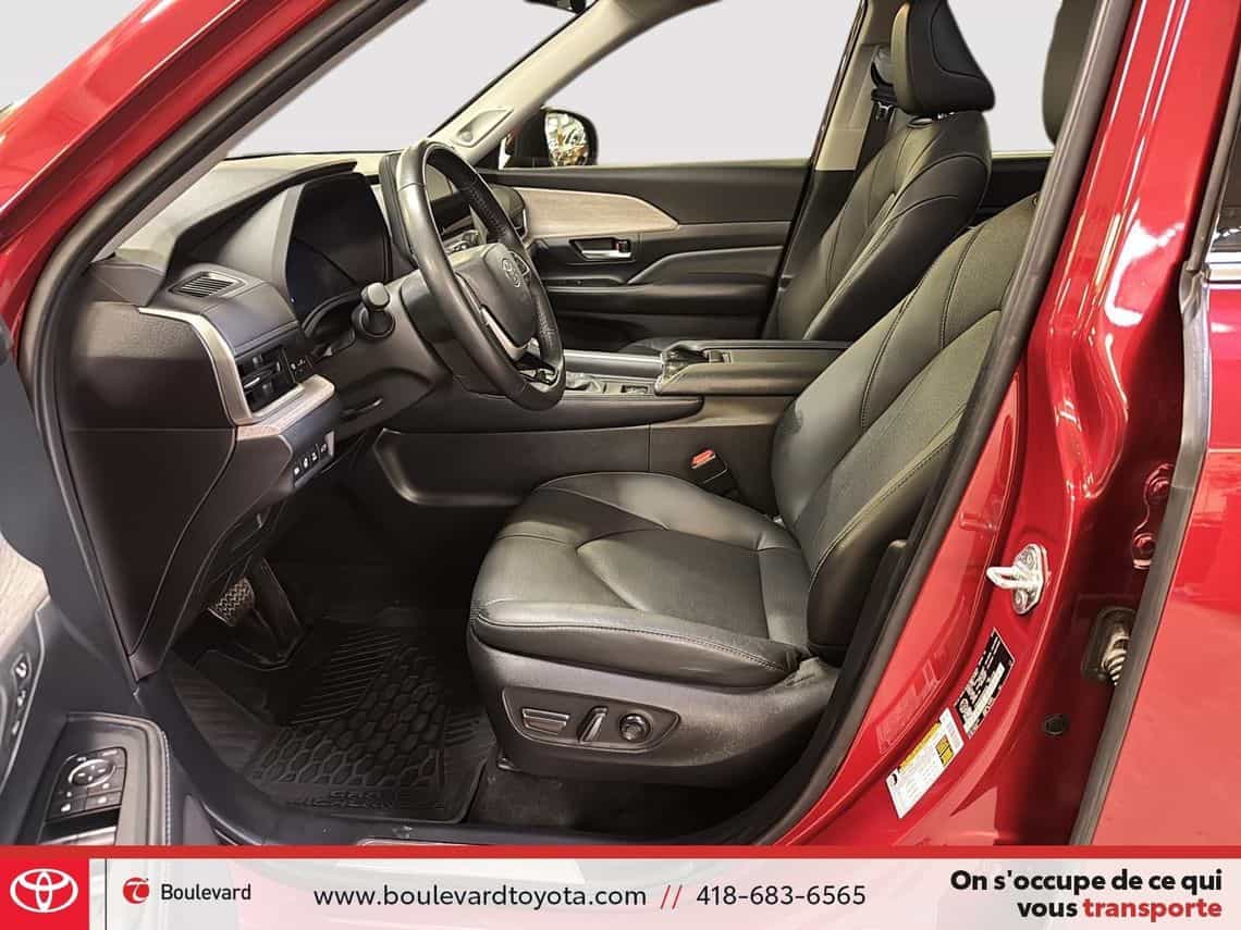 2024 Toyota Grand Highlander Limited Hybride - Image 14