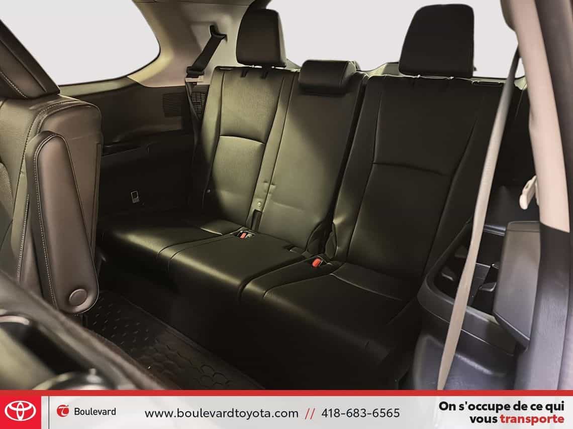 2024 Toyota Grand Highlander Limited Hybride - Image 48
