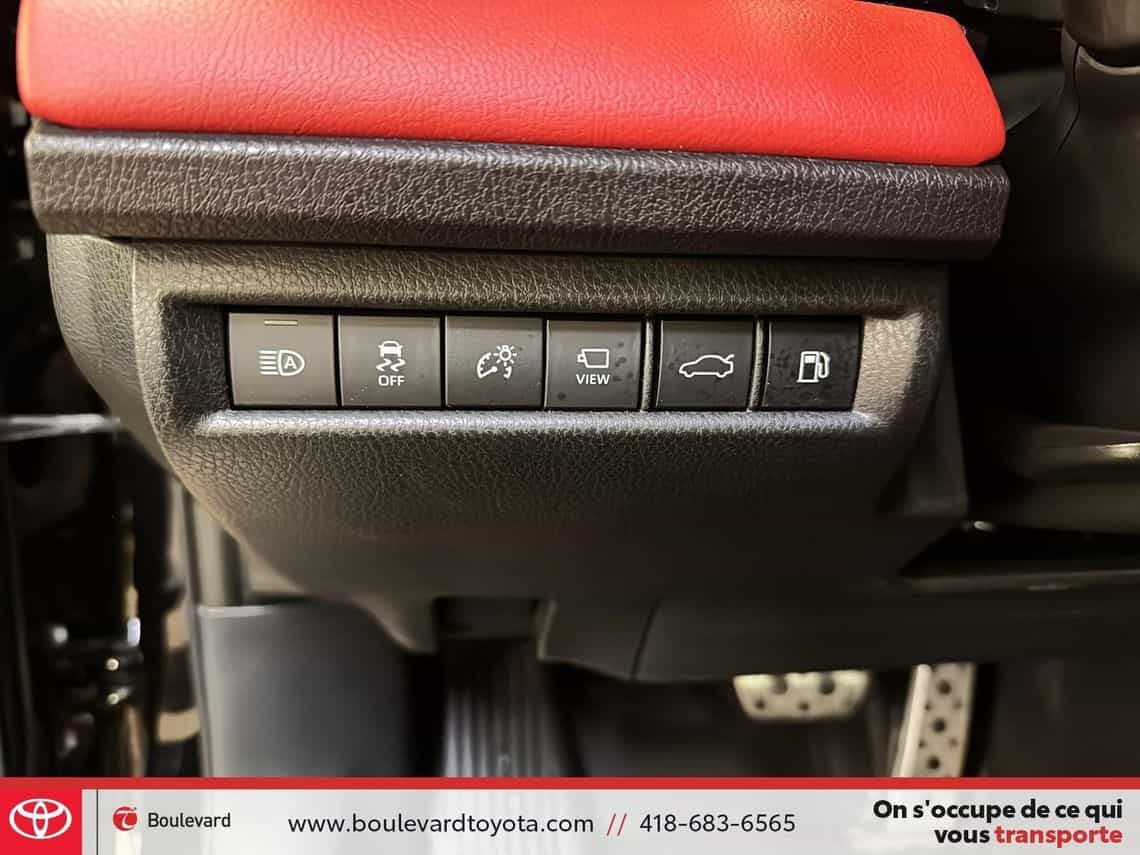 2025 Toyota Camry Xse Hybride - Image 16