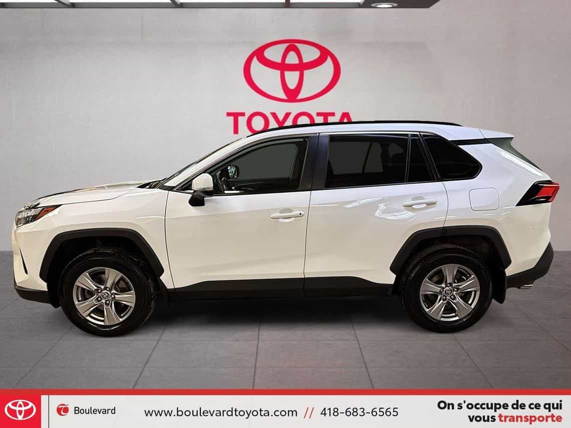 2022 Toyota Rav4 Xle - Image 9