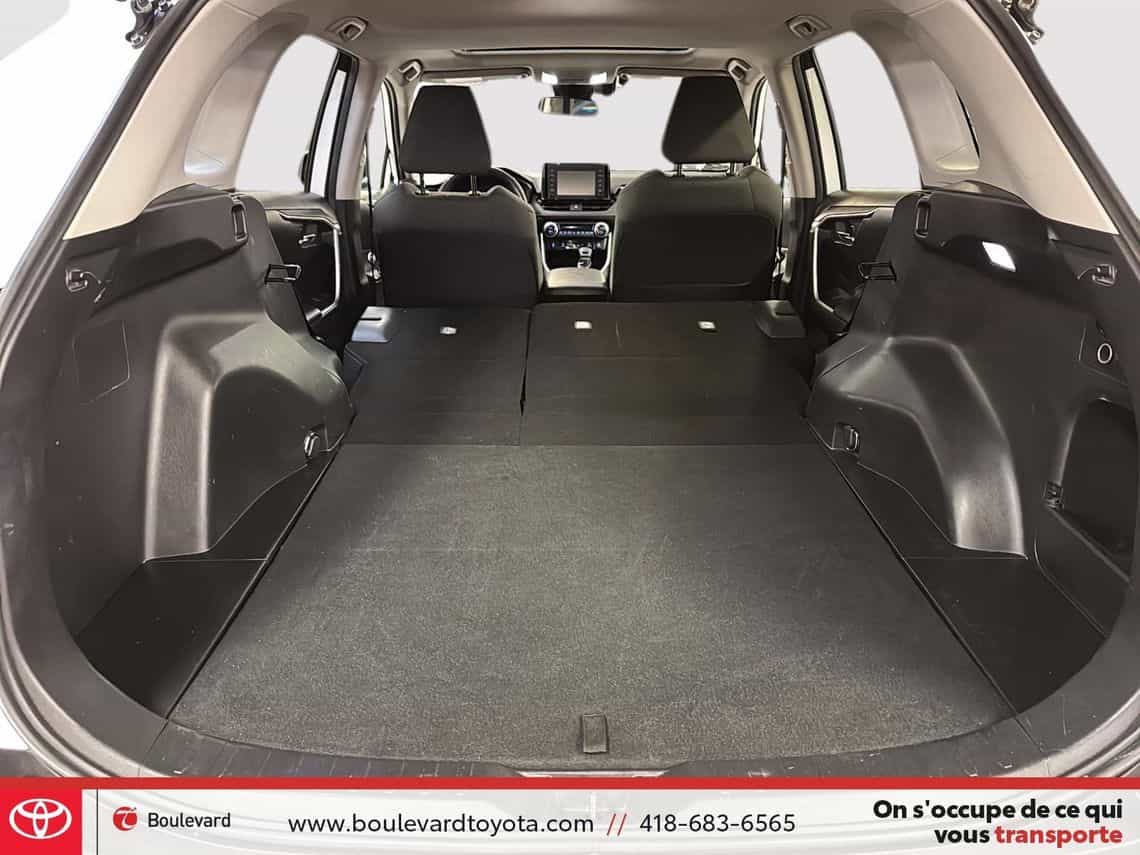 2022 Toyota Rav4 Xle - Image 42