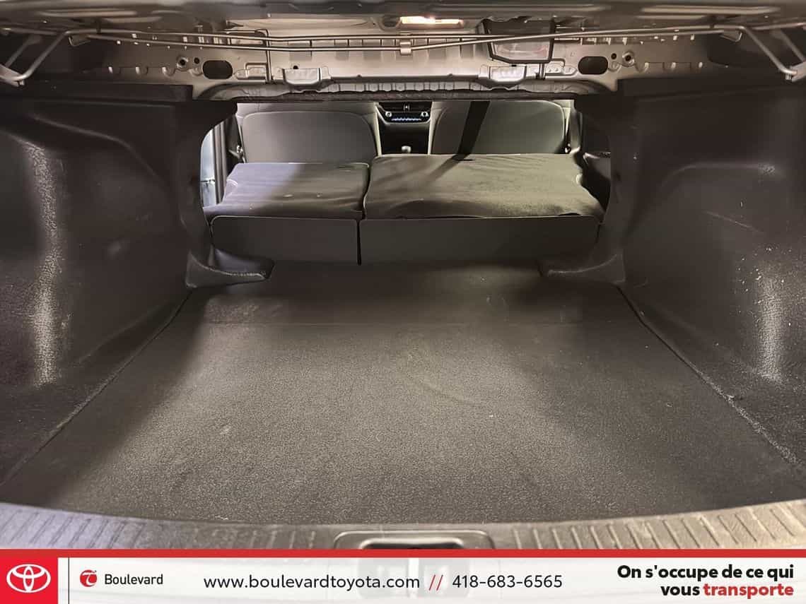 2022 Toyota Corolla Le - Image 23