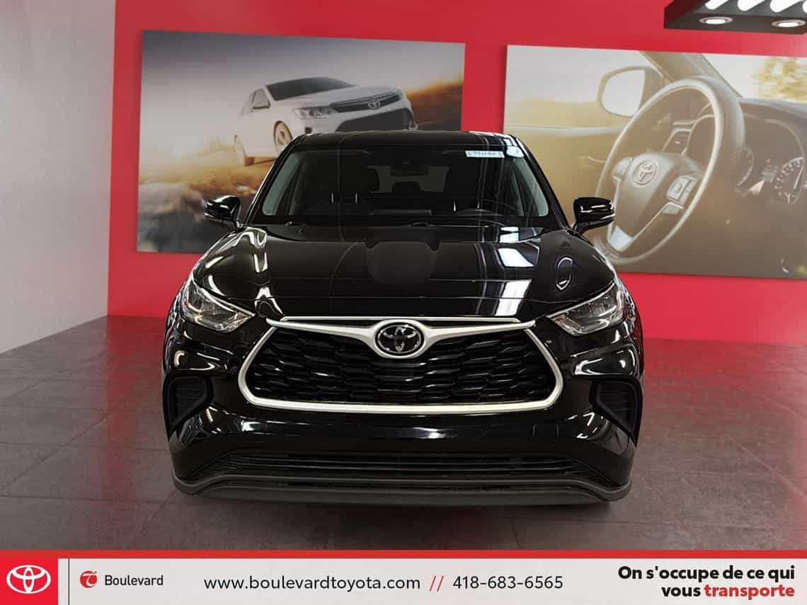 2020 Toyota Highlander L - Image 2