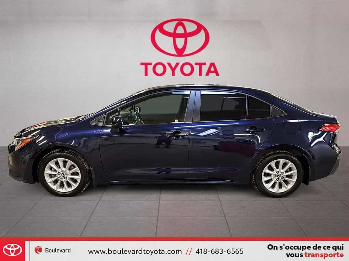 2022 Toyota Corolla LE Améliorer - Image 7