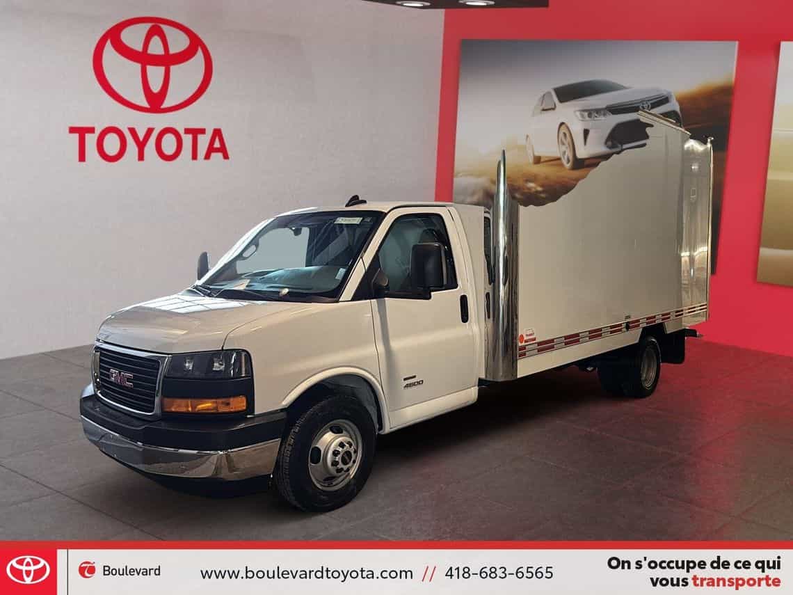 2024 GMC Savana 4500 Cube - Image 1