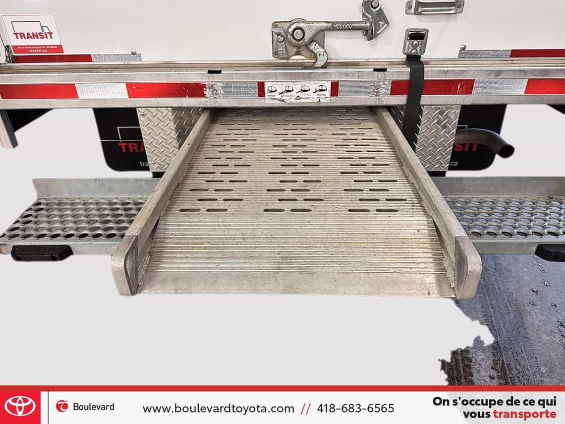 2024 GMC Savana 4500 Cube - Image 5