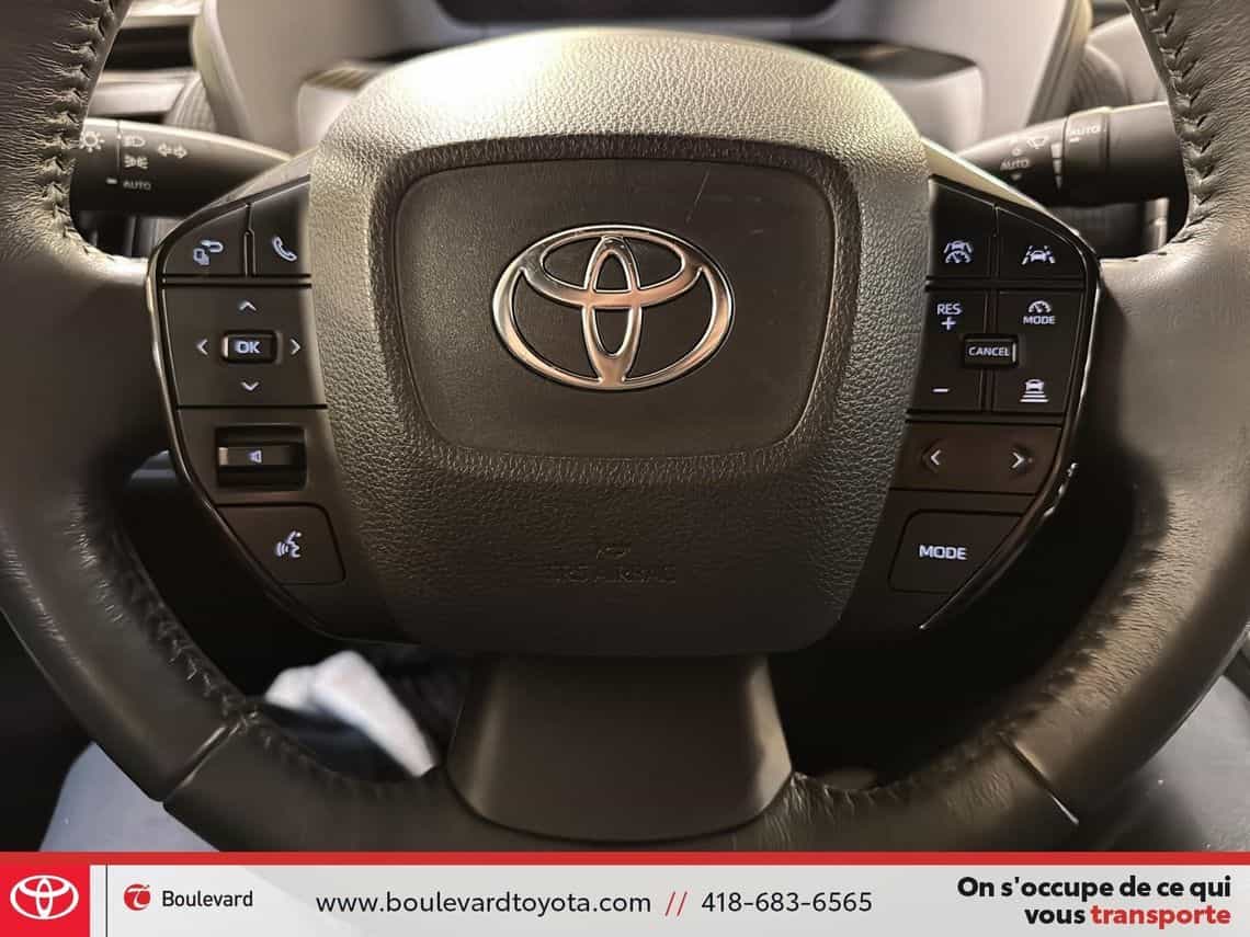 2023 Toyota BZ4X Le - Image 13