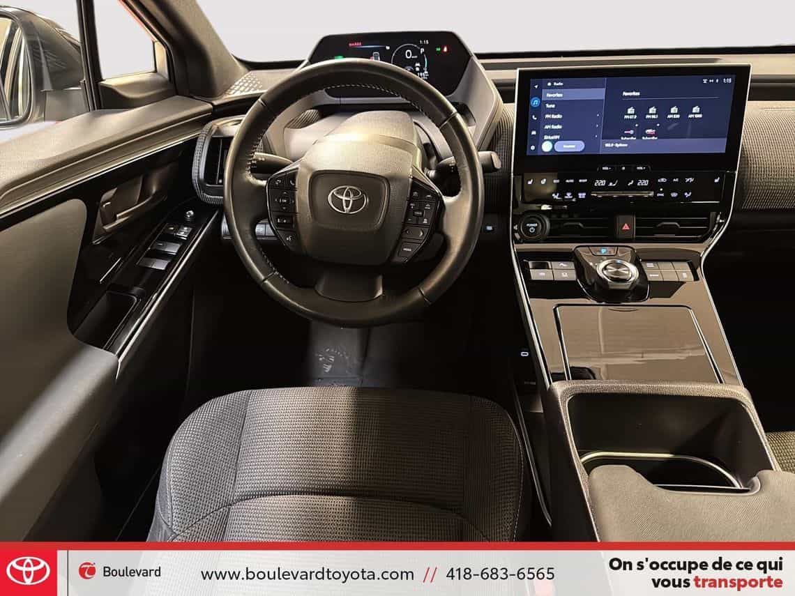 2023 Toyota BZ4X Le - Image 18