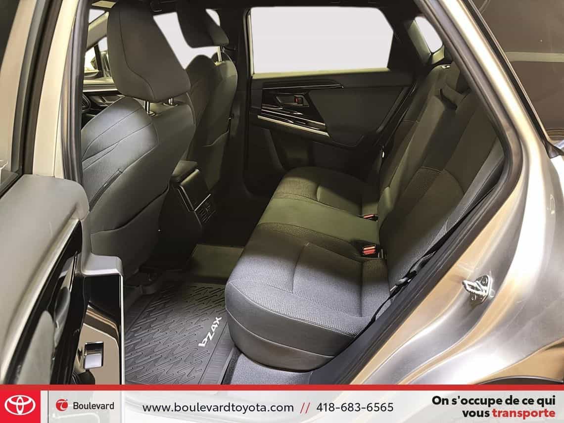 2023 Toyota BZ4X Le - Image 19