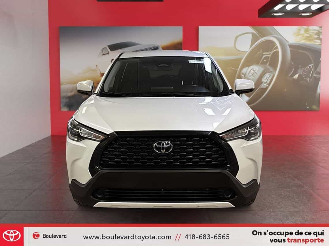 2024 Toyota Corolla Cross Le - Image 2