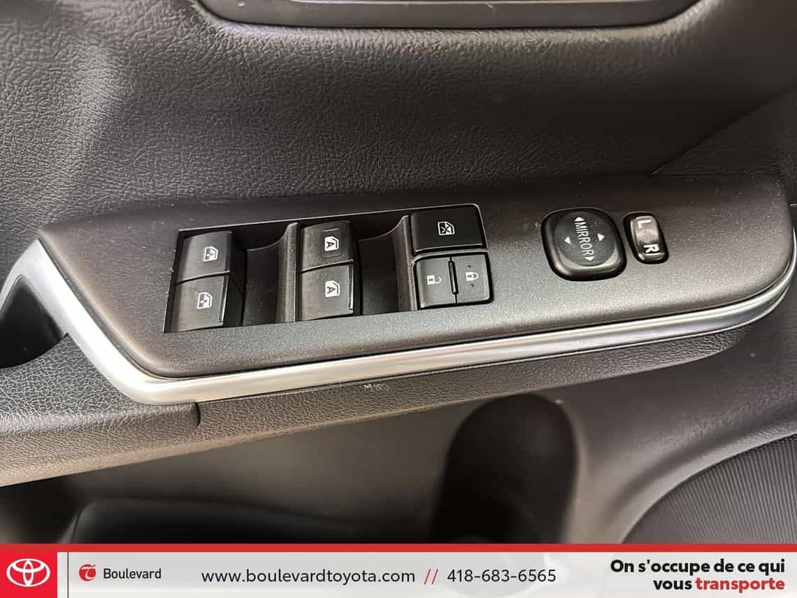 2015 Toyota Camry Se - Image 9